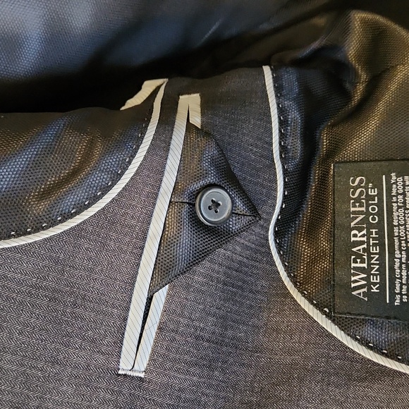 Grey large two button suit jacket - Picture 5 of 6